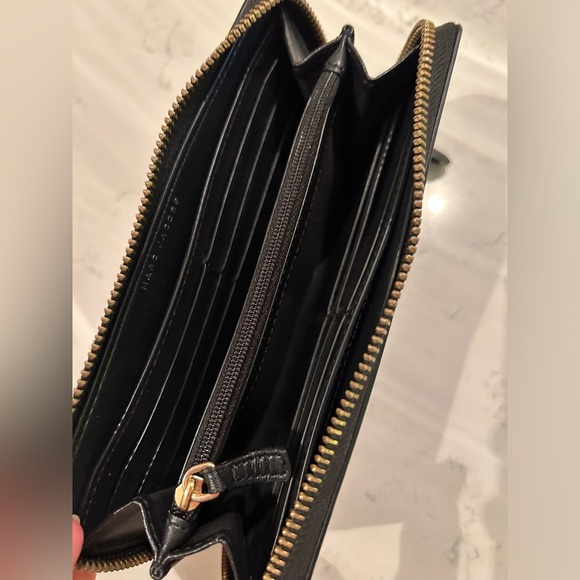 Marc Jacobs Black Wallet - Picture 5 of 5